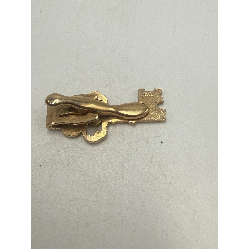 Vintage Jerrolo JMS Gold Tone Skeleton Key Tie Clip Ornate Victorian Style